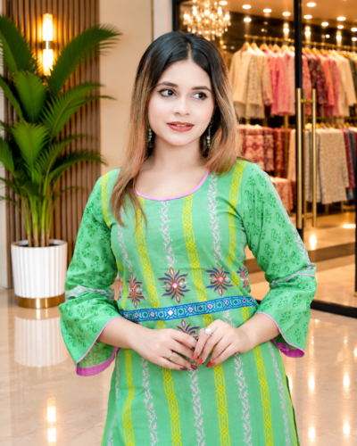 Alternative view of Slub Cotton Mint Kurti with Block Print & Embroidery