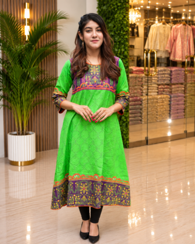 Lime Elegance Slub Cotton Round Kurti