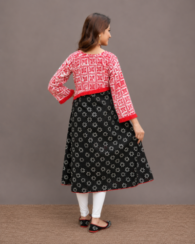 Alternative view of Round Neck Slub Cotton Kurti with Block Print & Handwork